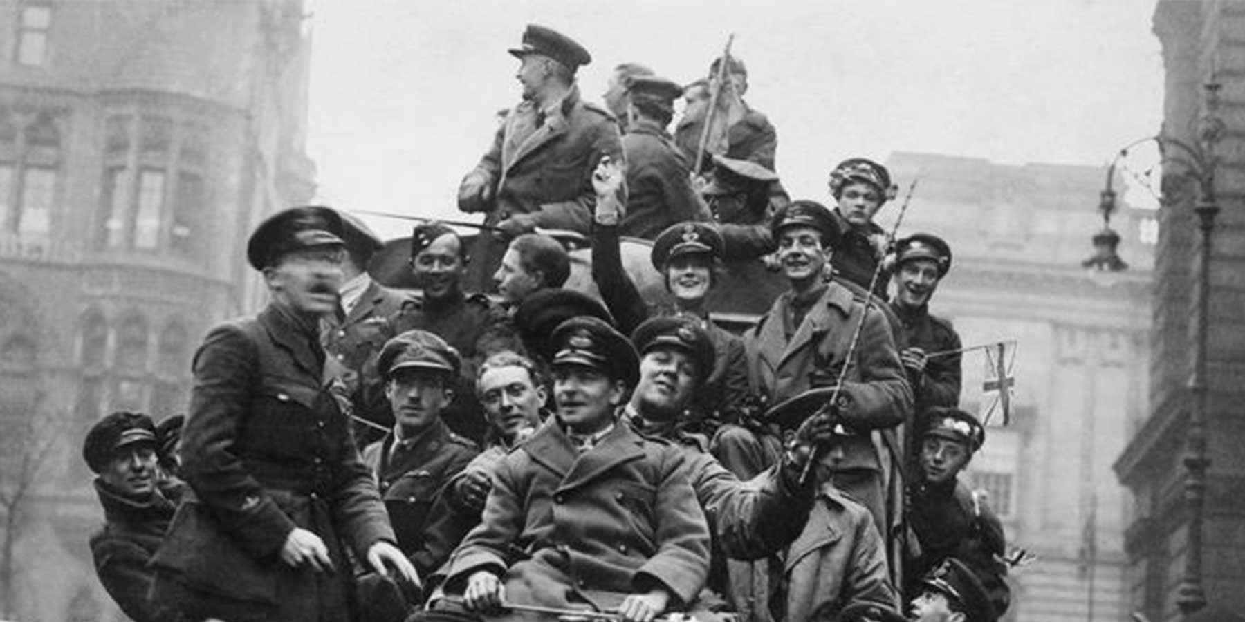 Armistice-Day-Birmingham-1918-©-IWM-Q-636901800-x-9001