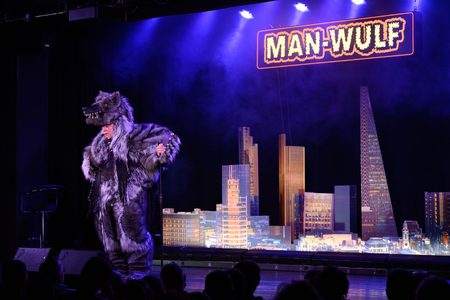Stewart Lee vs The ManWulf Production photograph.